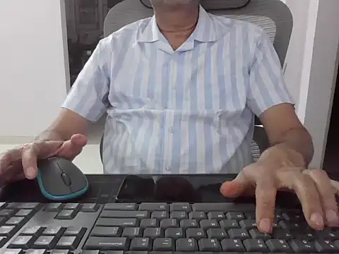 mrose8080 online show from February 2026 06:49:02 PM