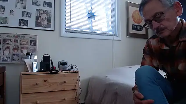 hottottrot691 online show from March 2025 06:15:02 PM