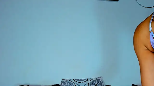 SKYLAROSSE online show from June 2026 09:15:01 PM