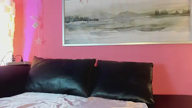 Tiffanysurez  online show from November 2025 08:53:01 PM