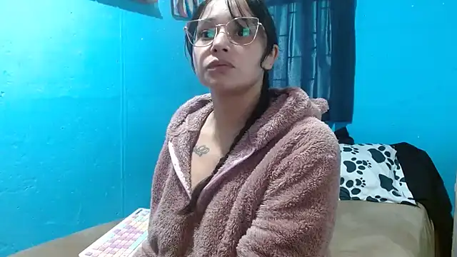 clarisse69 online show from January 2025 10:27:02 PM