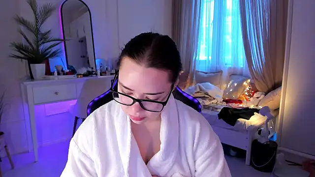 VixenMia online show from February 2025 03:42:01 AM