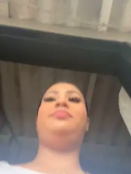 Luisa Fernandaa online show from November 2025 10:15:02 PM