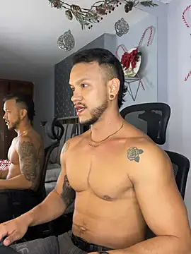 ARON TAYLER01 online show from December 2024 12:28:02 PM