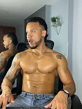 ARON TAYLER01 online show from March 2025 12:30:02 PM