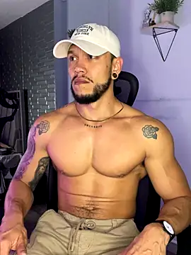 ARON TAYLER01 online show from October 2025 10:21:02 AM