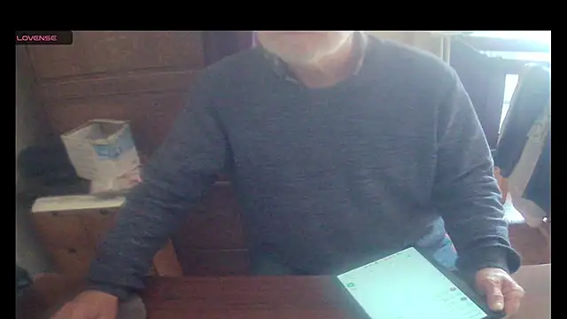 Snapshot of terrybare chatting on February 2026 10:58:02 AM terrybare online show from February 2026 10:58:02 AM