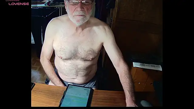 Snapshot of terrybare chatting on March 2026 09:59:01 AM terrybare online show from March 2026 09:59:01 AM