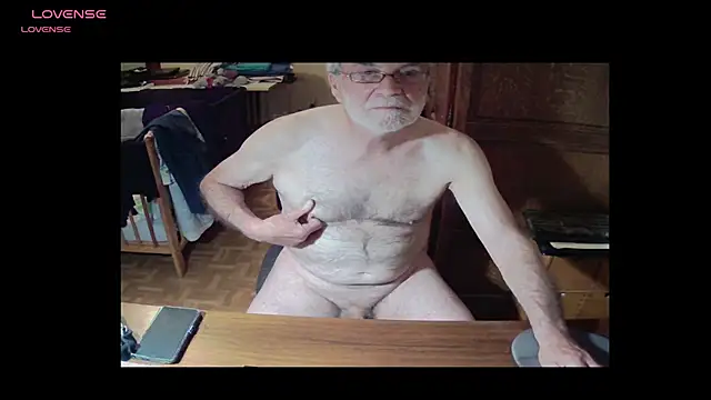 Snapshot of terrybare chatting on March 2026 07:08:01 PM terrybare online show from March 2026 07:08:01 PM