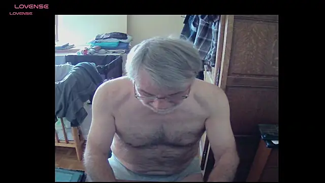 Snapshot of terrybare chatting on March 2026 01:55:02 PM terrybare online show from March 2026 01:55:02 PM