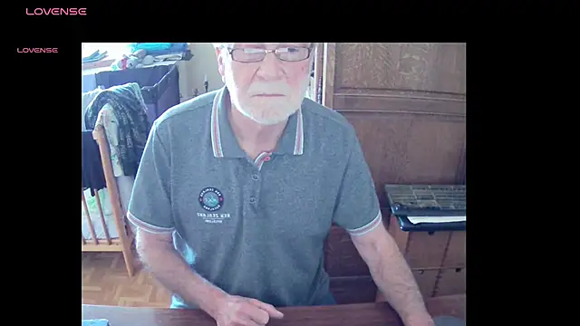 Snapshot of terrybare chatting on March 2026 10:04:01 AM terrybare online show from March 2026 10:04:01 AM