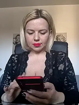 Ladykaos online show from April 2026 12:46:02 PM