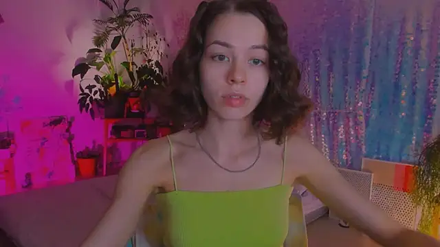 poli   online show from December 2024 09:19:01 PM