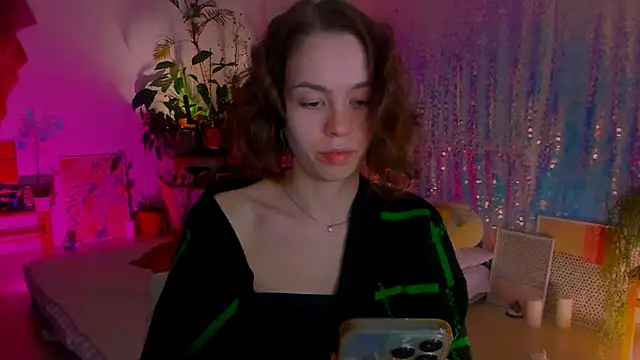 poli   online show from January 2025 07:24:01 PM