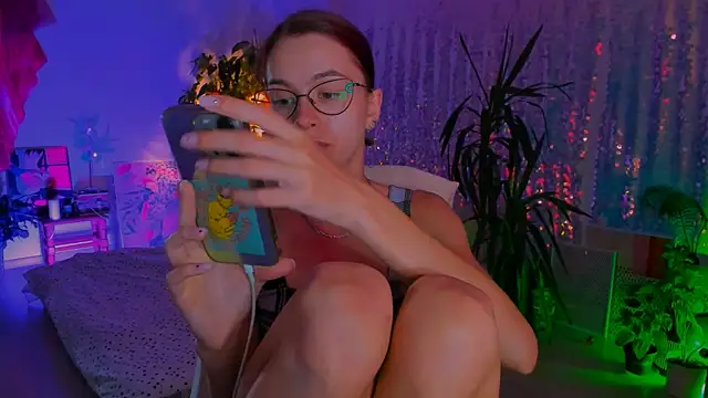 poli   online show from September 2025 09:01:01 AM