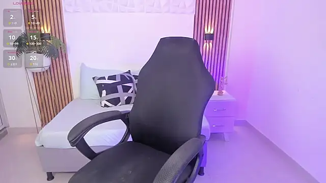 valeria acosta  online show from October 2025 09:23:01 AM