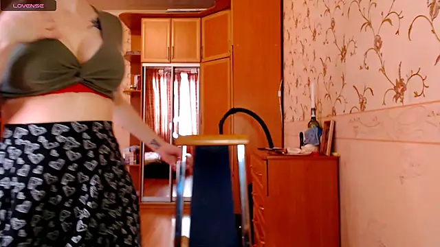 Snapshot of MarySweetness chatting on January 2025 10:33:02 AM MarySweetness online show from January 2025 10:33:02 AM