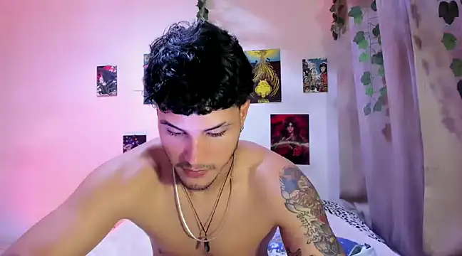 Snapshot of Nekoboy01 chatting on December 2024 12:57:02 AM Nekoboy01 online show from December 2024 12:57:02 AM