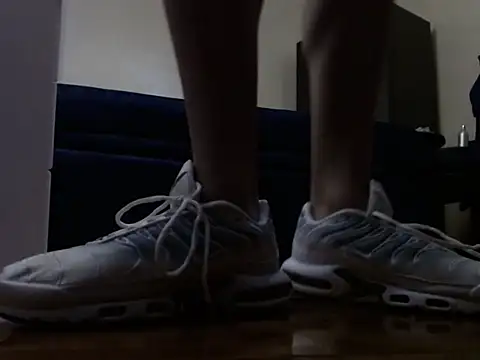 Snapshot of alphaswitchard chatting on December 2025 12:01:02 PM alphaswitchard online show from December 2025 12:01:02 PM