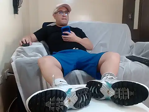 Snapshot of alphaswitchard chatting on January 2026 06:02:02 PM alphaswitchard online show from January 2026 06:02:02 PM