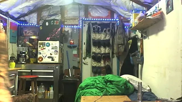 CloudDadddyyy420 online show from September 2025 04:14:01 AM