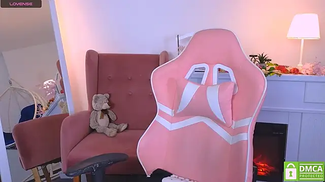 Grace and  Jacob online show from January 2025 09:47:01 AM