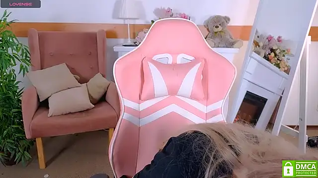 Grace and  Jacob online show from October 2025 12:50:02 PM