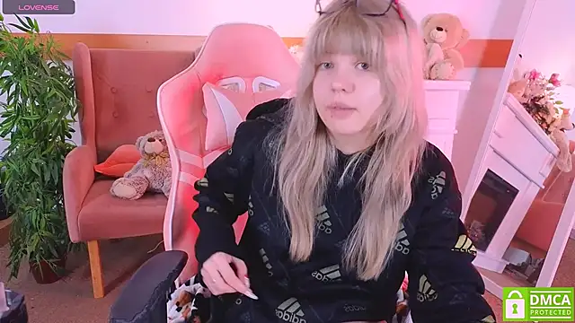 Grace and  Jacob online show from December 2025 11:59:01 AM