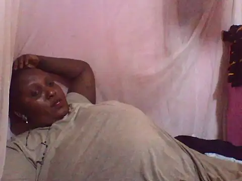 Snapshot of big_clits chatting on October 2025 10:02:01 AM big clits online show from October 2025 10:02:01 AM