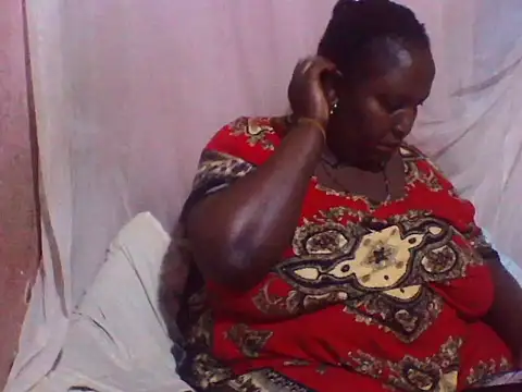 Snapshot of big_clits chatting on October 2025 04:08:01 PM big clits online show from October 2025 04:08:01 PM