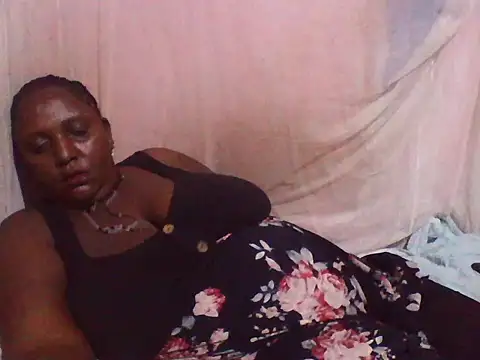 Snapshot of big_clits chatting on October 2025 08:07:01 AM big clits online show from October 2025 08:07:01 AM