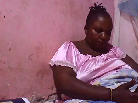 Snapshot of big_clits chatting on February 2026 03:02:01 AM big clits online show from February 2026 03:02:01 AM