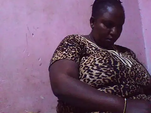 Snapshot of big_clits chatting on February 2026 04:21:02 AM big clits online show from February 2026 04:21:02 AM