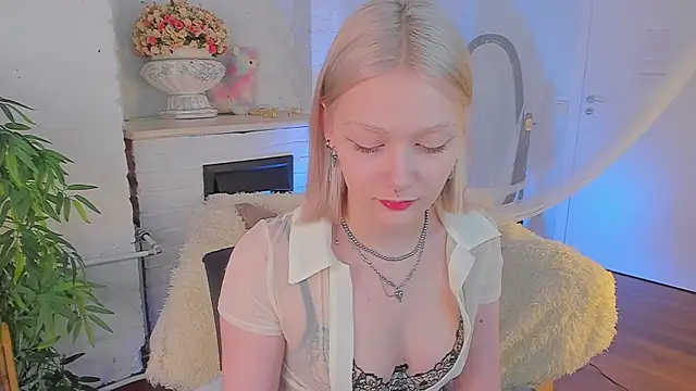 Snapshot of _Rude_Girl_ chatting on January 2025 02:29:02 PM Rude Girl online show from January 2025 02:29:02 PM