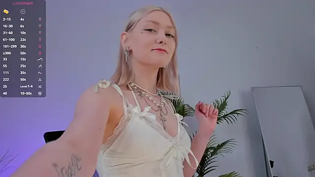 Snapshot of _Rude_Girl_ chatting on March 2025 02:51:02 PM Rude Girl online show from March 2025 02:51:02 PM