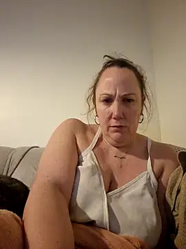 Wisie Cutie online show from January 2025 10:01:02 PM