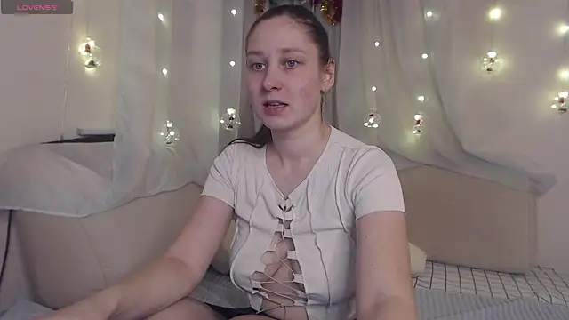 MollyBrams online show from January 2025 12:53:01 PM