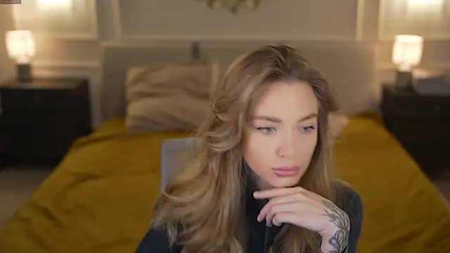 Kisasolo online show from September 2025 10:31:02 AM