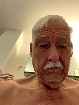 Steffibi1954 online show from December 2025 04:40:01 AM