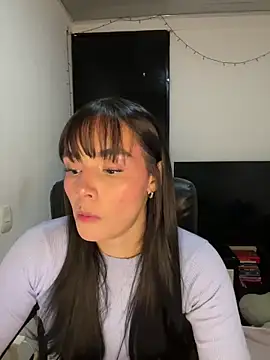 salome polaniiee online show from February 2025 04:40:01 AM