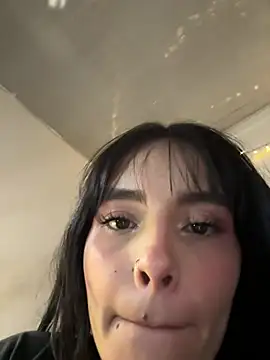 salome polaniiee online show from February 2025 05:45:02 AM