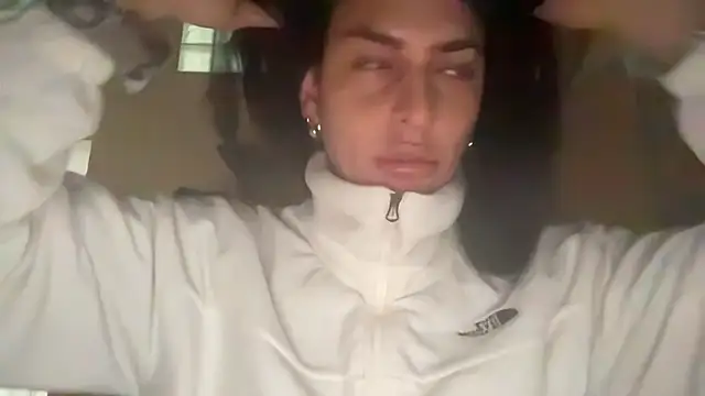 Snapshot of GGmoon81 chatting on January 2025 08:59:01 PM GGmoon81 online show from January 2025 08:59:01 PM