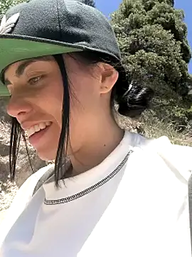 i am nina  online show from January 2025 04:50:02 PM