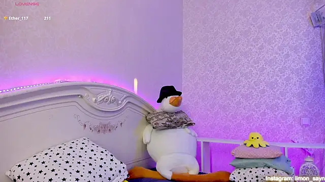 LillyMoure  online show from February 2025 03:10:02 AM