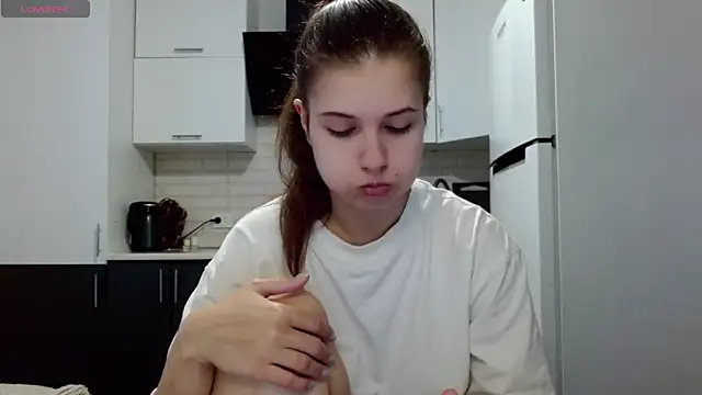 Snapshot of SayMeow_ chatting on June 2026 05:30:01 AM SayMeow online show from June 2026 05:30:01 AM