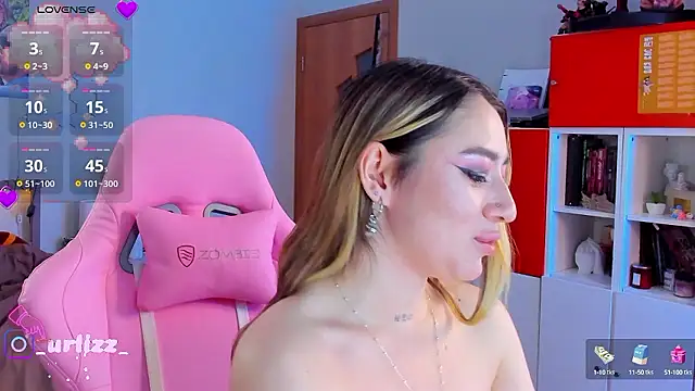 Snapshot of Fiona-Love chatting on December 2024 09:34:02 PM Fiona-Love online show from December 2024 09:34:02 PM