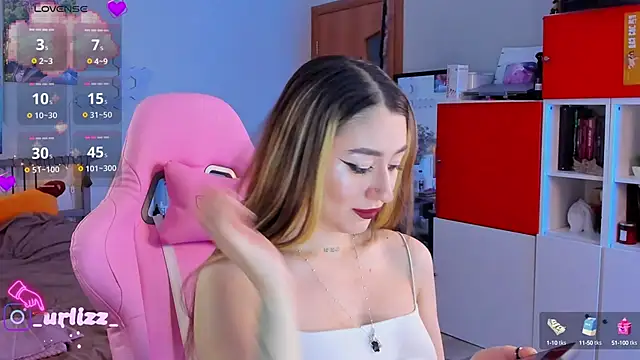 Snapshot of Fiona-Love chatting on December 2024 07:21:01 PM Fiona-Love online show from December 2024 07:21:01 PM