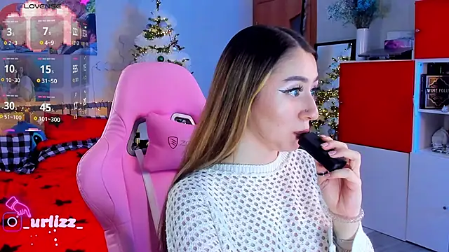 Snapshot of Fiona-Love chatting on January 2025 11:00:01 PM Fiona-Love online show from January 2025 11:00:01 PM