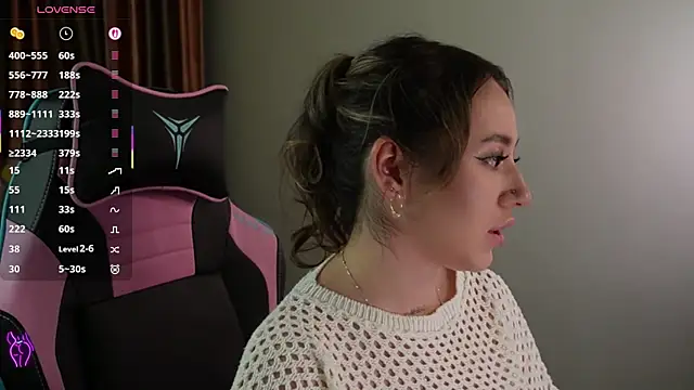 Snapshot of Fiona-Love chatting on October 2025 03:24:01 PM Fiona-Love online show from October 2025 03:24:01 PM