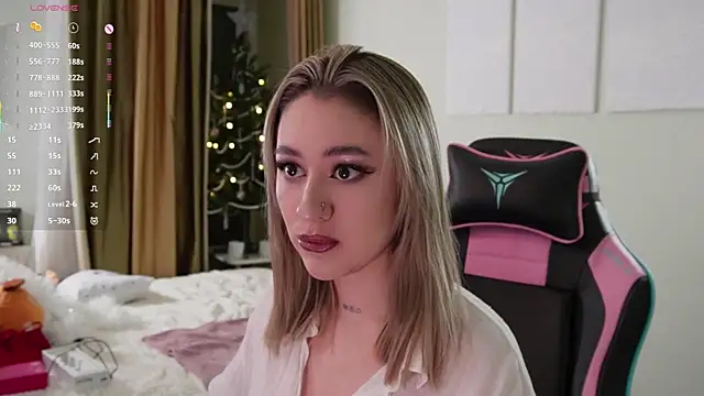 Snapshot of Fiona-Love chatting on December 2025 05:20:02 PM Fiona-Love online show from December 2025 05:20:02 PM